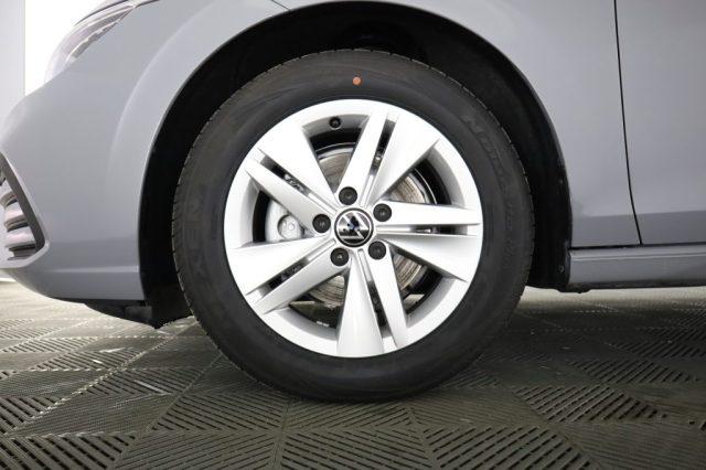 VOLKSWAGEN Golf Golf 1.0 eTSI EVO DSG Life