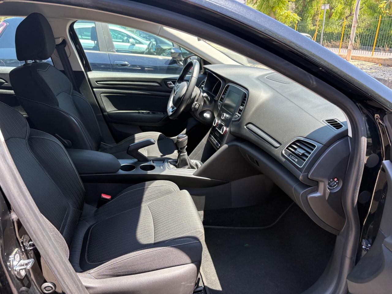 Renault Megane Mégane dCi 8V 110 CV EDC Energy Intens