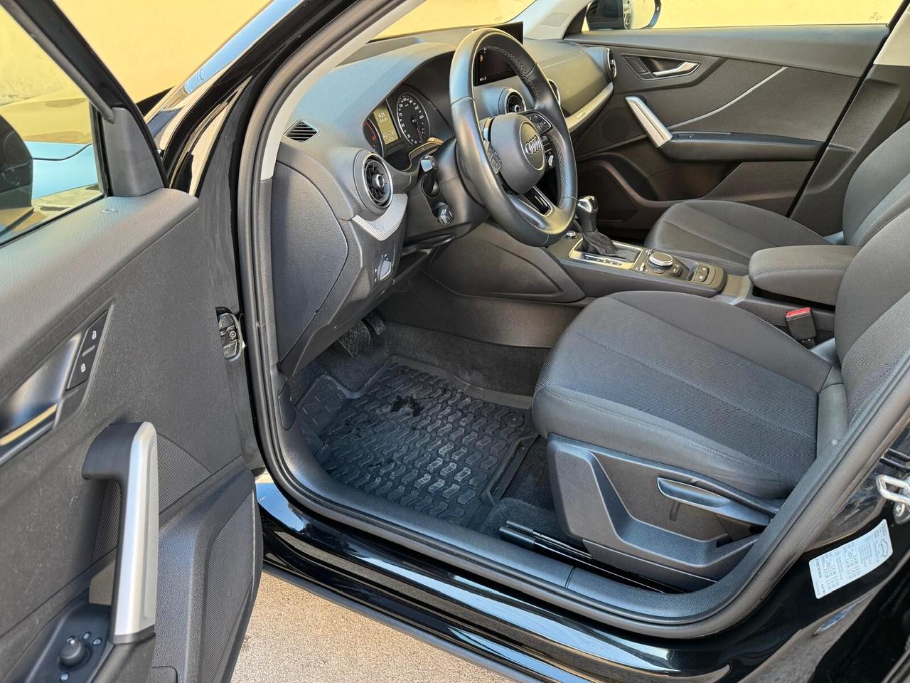 Audi Q2 30 TDI Business