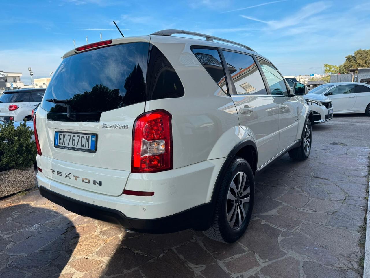 Ssangyong Rexton W 2.0 Xdi 4WD 7 POSTI