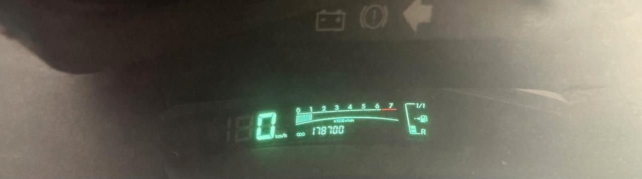 Toyota Yaris 1.0 5 porte