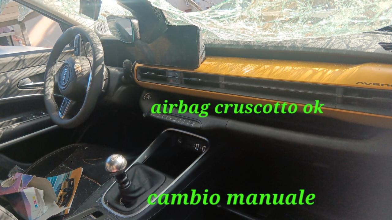 Jeep Avenger incidentata sinistrata mondialcars 023