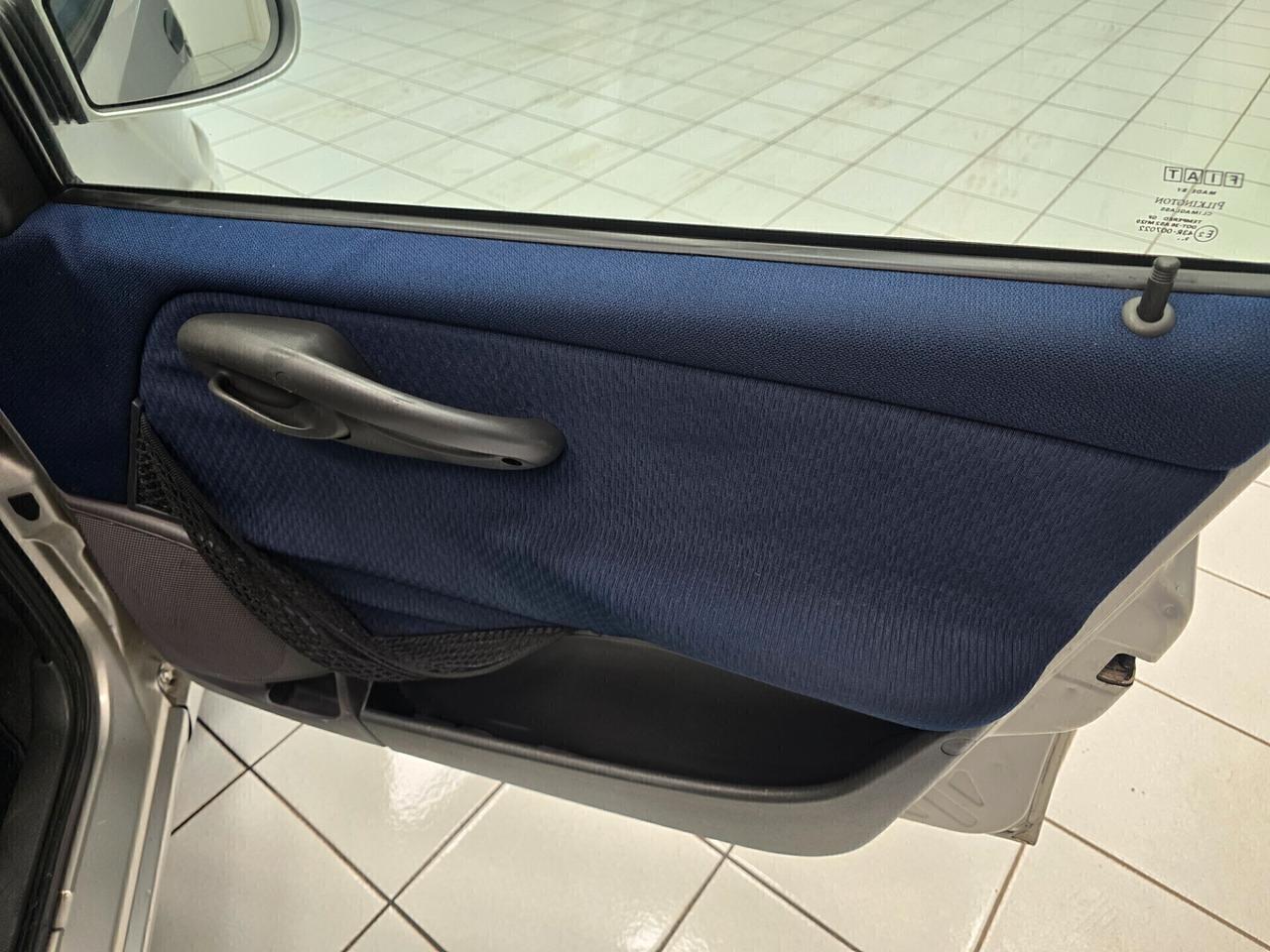 Fiat Punto 1.2i cat 5 porte 2000 NEOPATENTATI