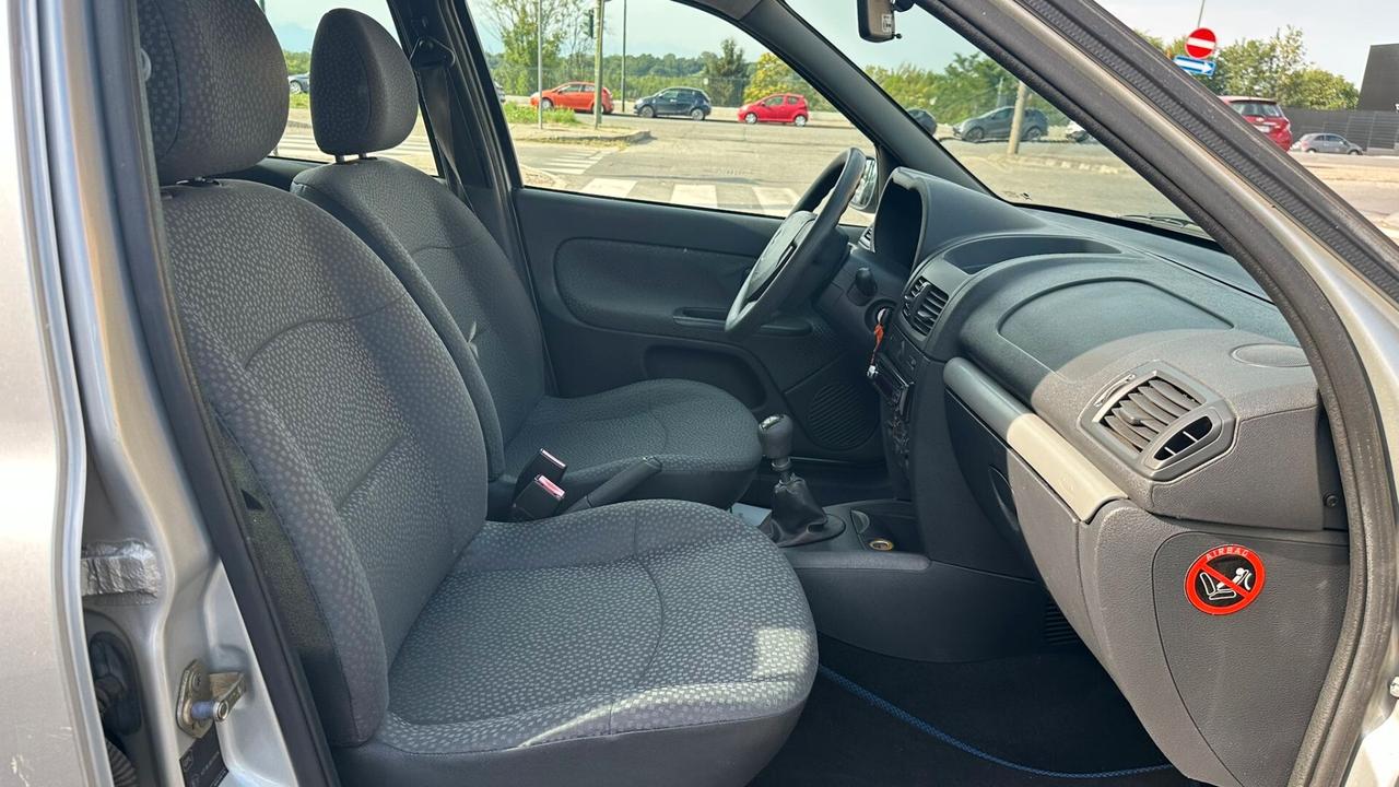Renault Clio Storia 1.2 5 porte GPL Confort