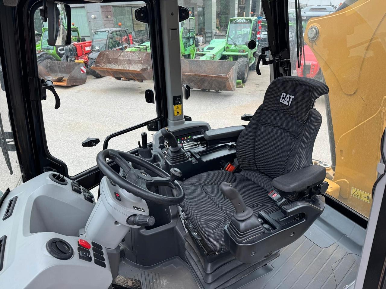 TERNA CATERPILLAR 432
