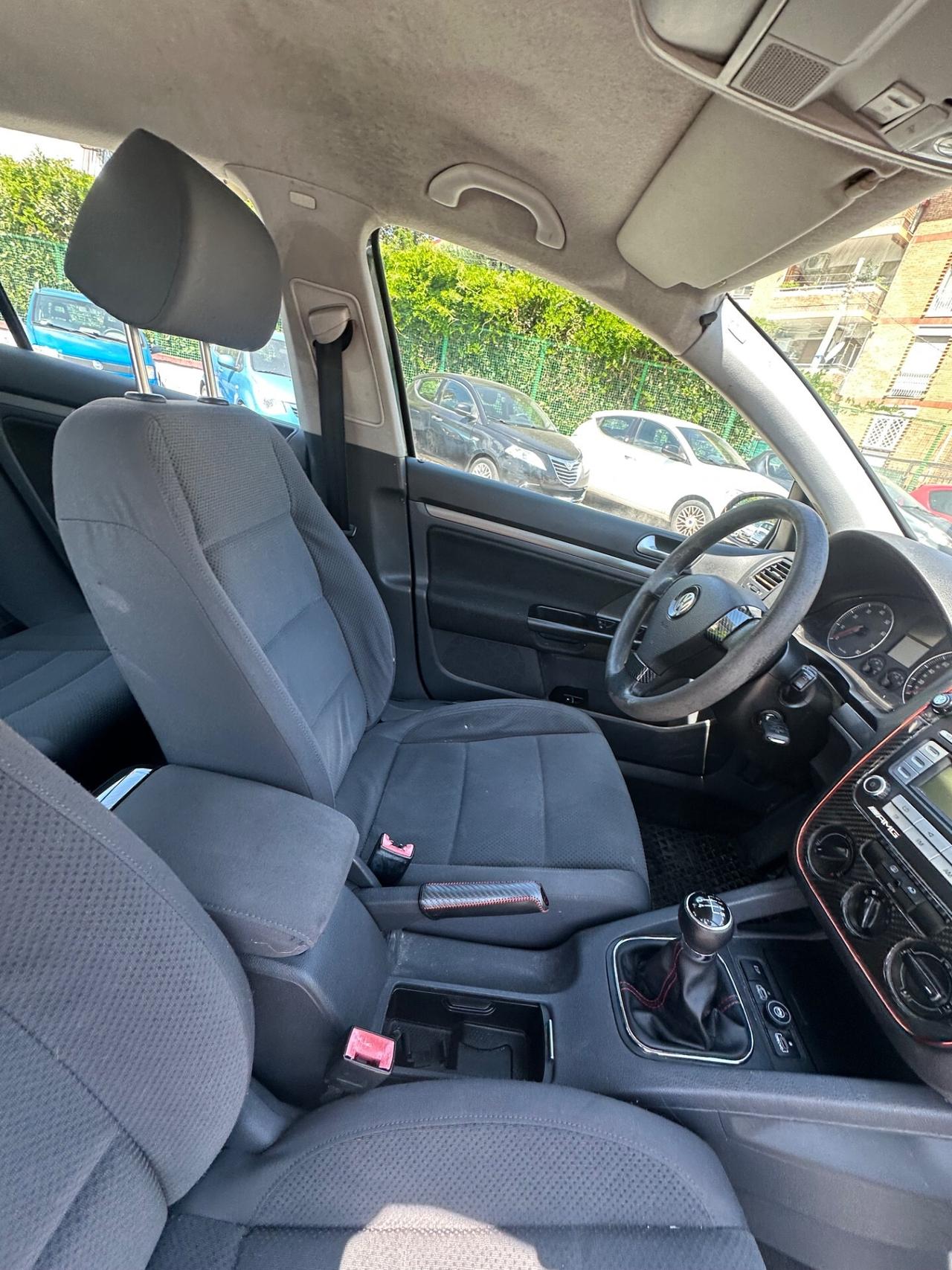 Volkswagen Golf 1.6 5p. Comfortline