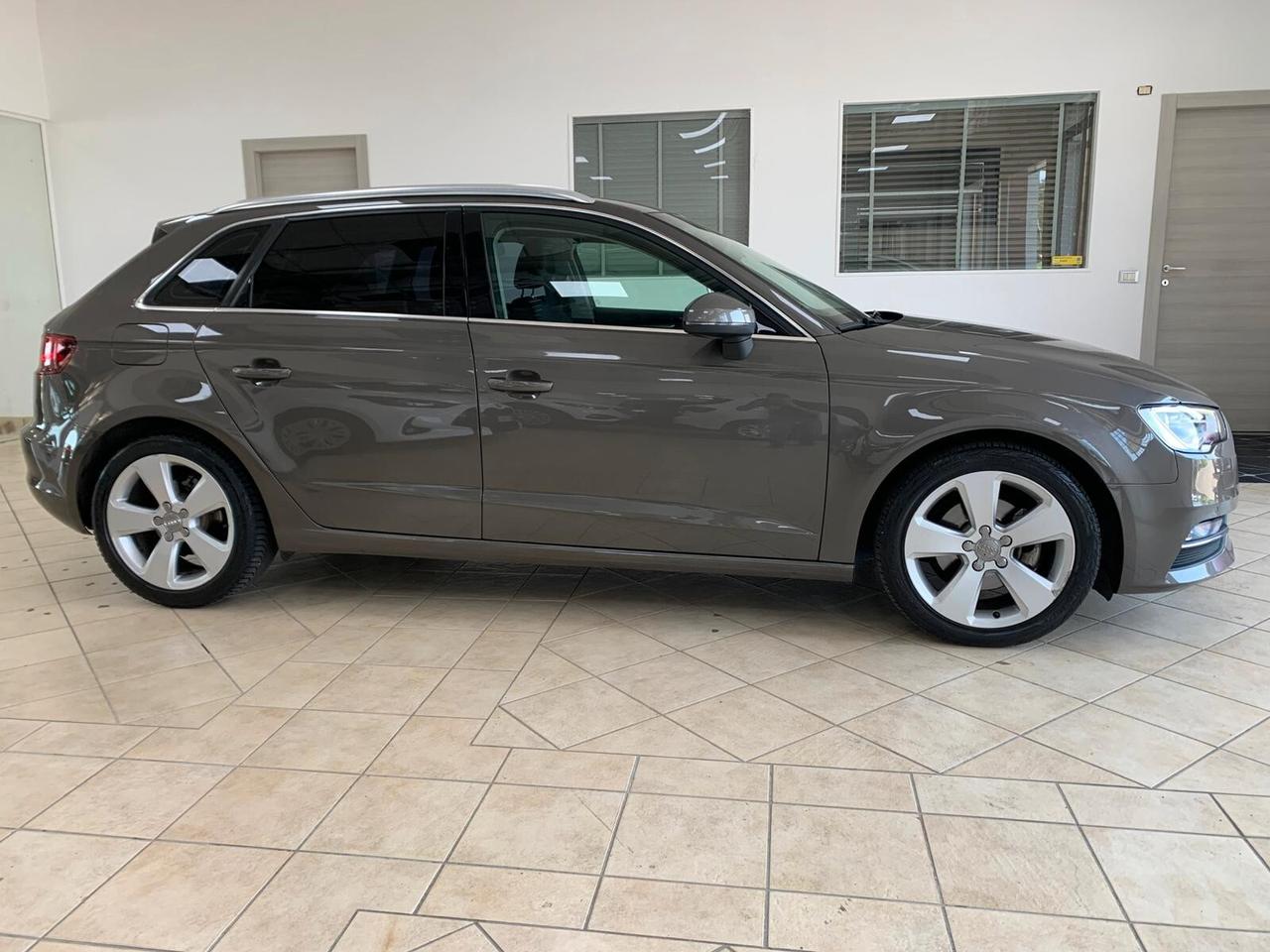 Audi A3 Sportback 1.6 TDI Attraction