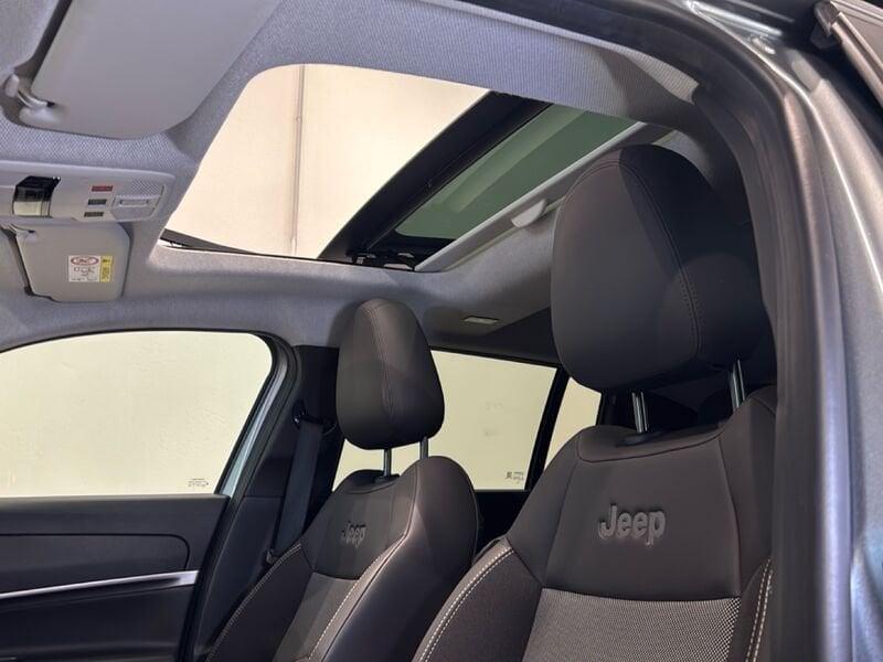 Jeep Avenger e-Hybrid 1.2 MHEV e-Hybrid Turbo Summit