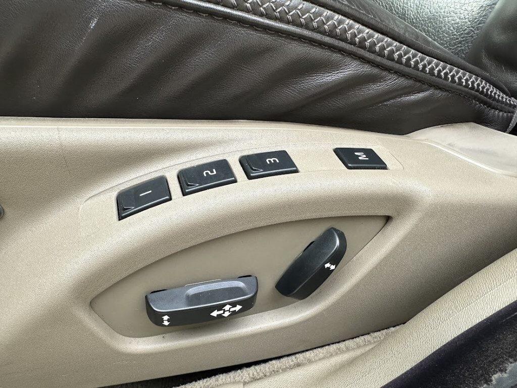 VOLVO XC70 D5 AWD kin