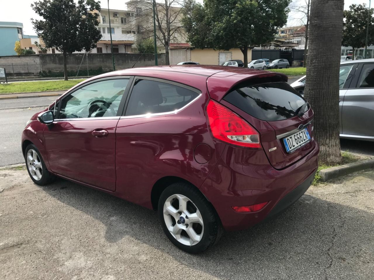 Ford Fiesta 1.4 TDCi 68CV 50 KW 3 porte Titanium