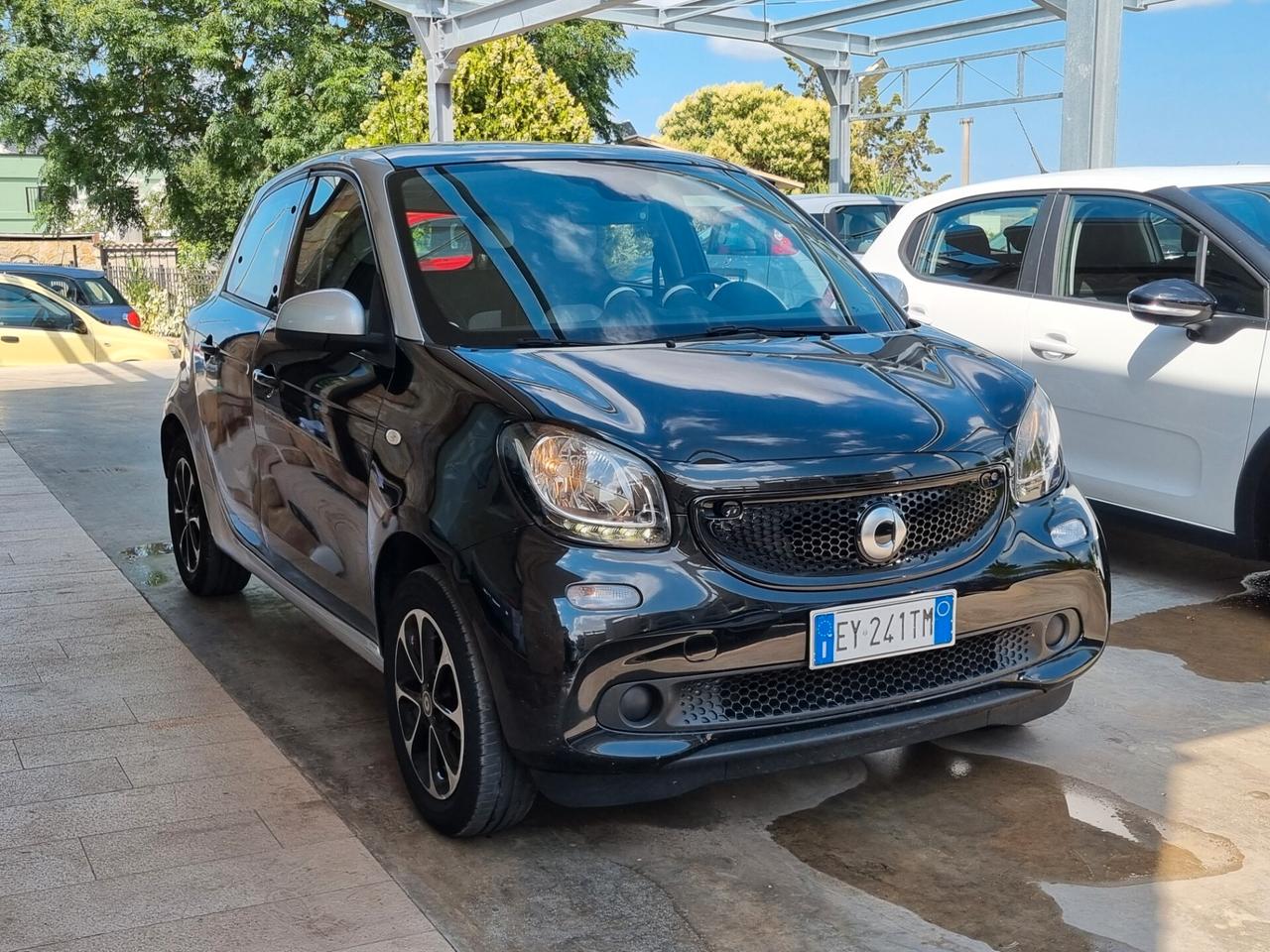 Smart Forfour II 2015 1.0 Youngster 71cv