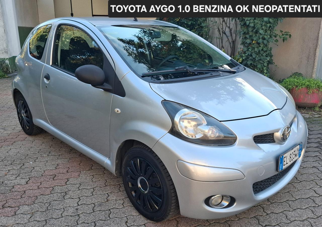 Toyota Aygo 1.0 12V VVT-i 3 porte Now Connect