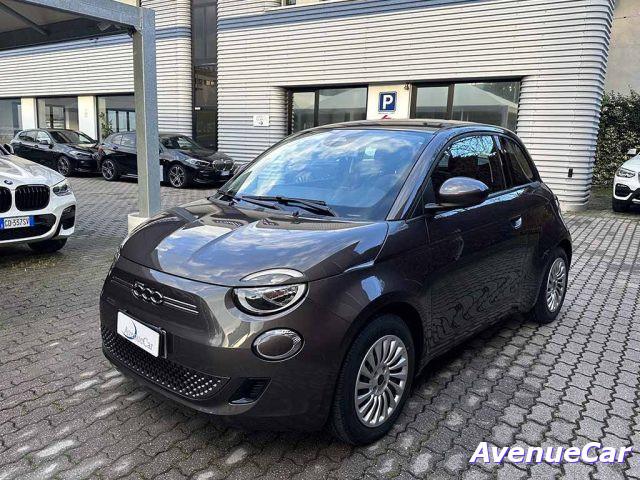 FIAT 500 42 kWh ACTION ADATTA X NEOPATENTATI PARI AL NUOVO