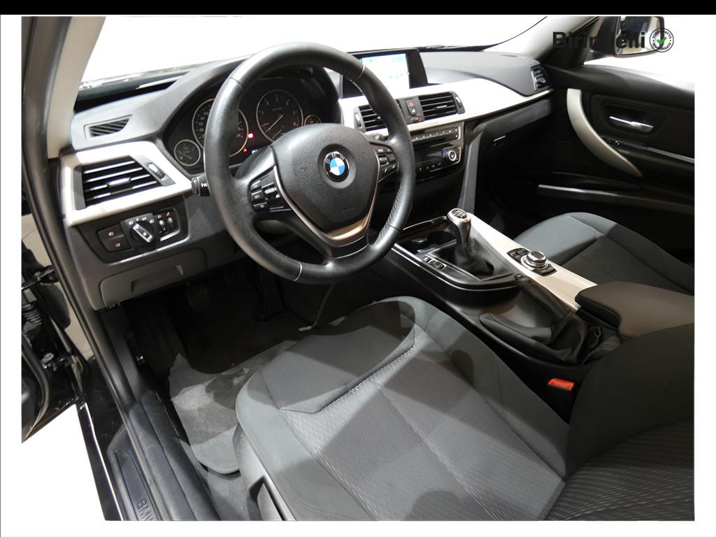 BMW Serie 3 (F30/31) - 316d Touring Business Advantage