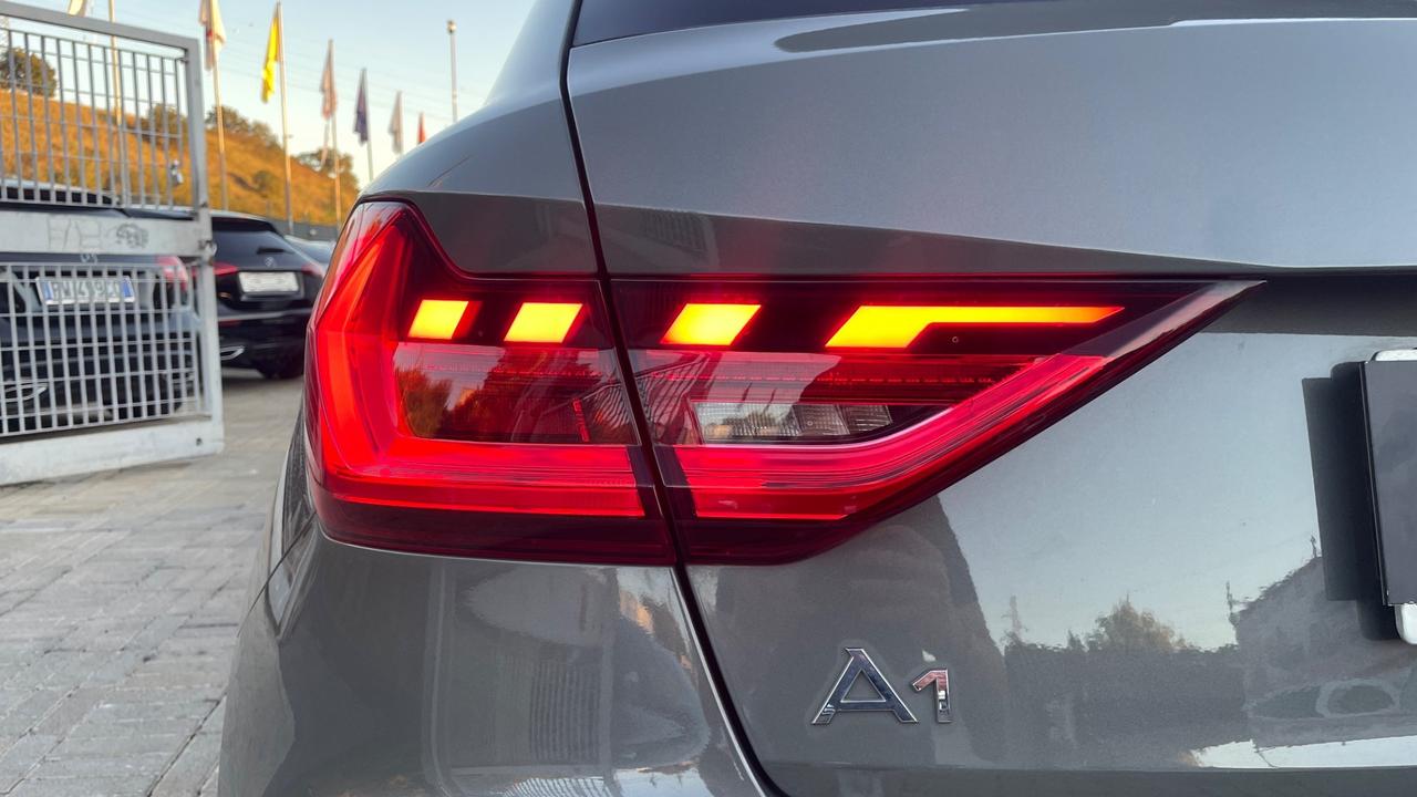 Audi A1 SPORTBACK| S-LINE| 116CV |LUCI AMBIENTE |RETROCAMERA |CERCHI 18'' | PELLE| PRONTA CONSEGNA|