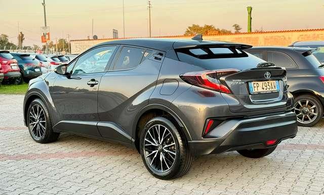 Toyota C-HR 1.8h Lounge 2wd e-cvt my18
