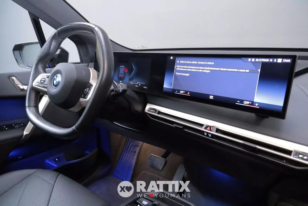 BMW iX motore elettrico 240KW Sport xDrive40 Auto