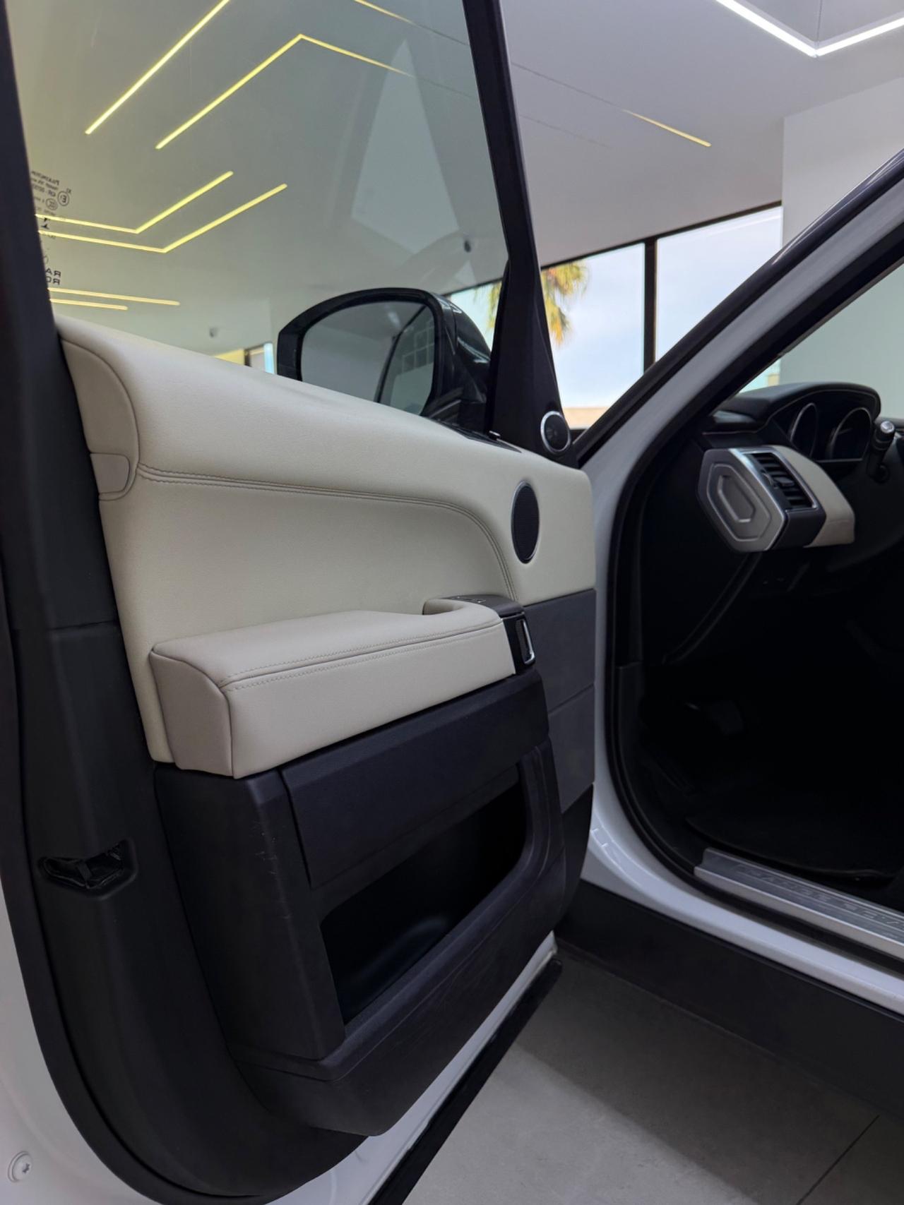 Land Rover Range Sport 3.0 TDV6 HSE Dynamic