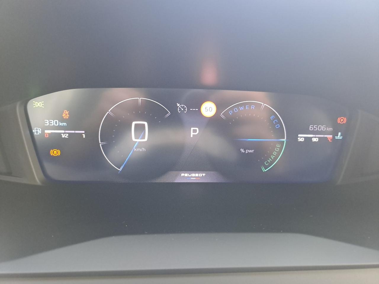 PEUGEOT 2008 Allure Hybrid 145 e-DCS6