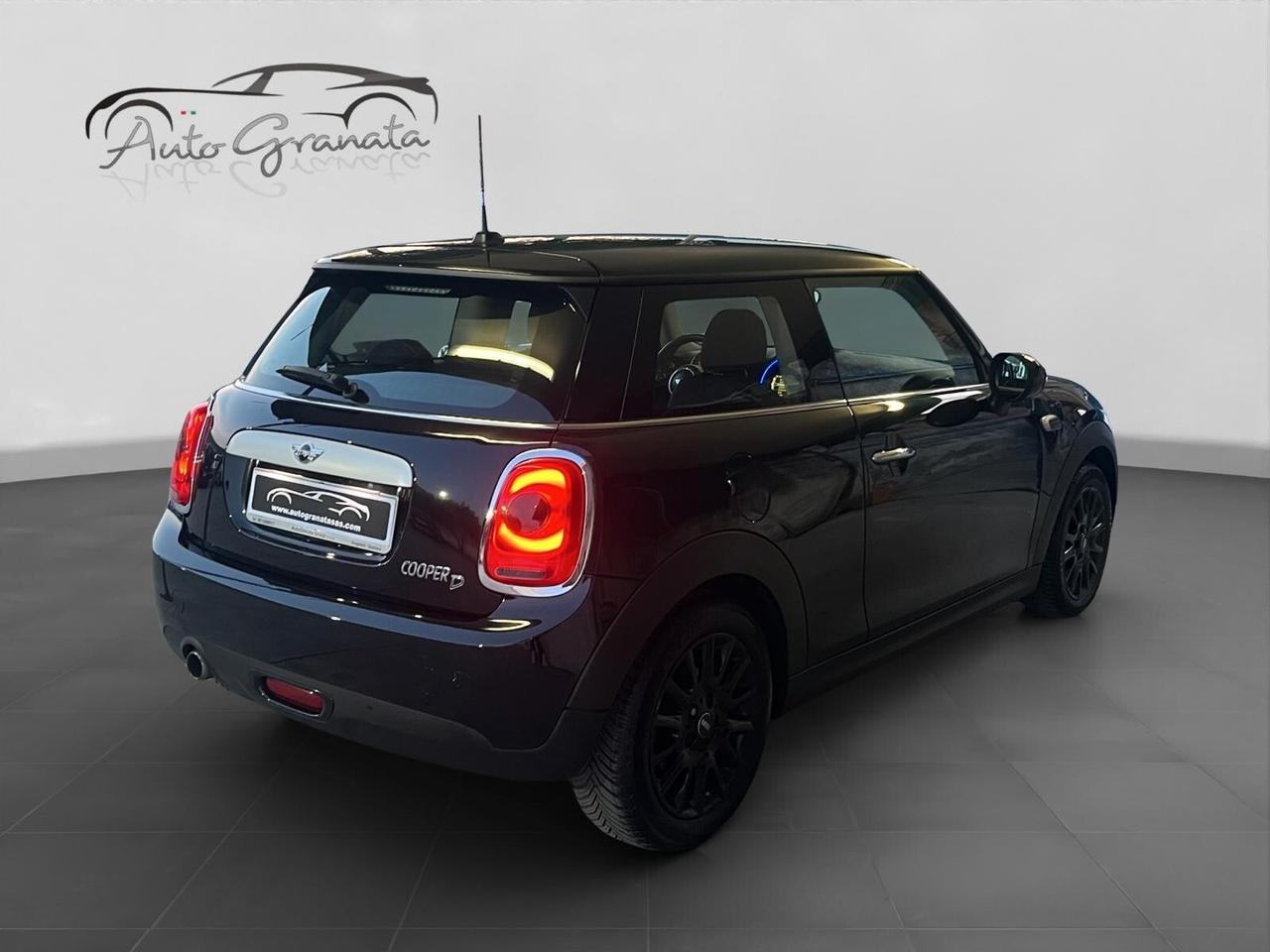 Mini 1.5 Cooper D 116cv Hype FULL BLACK