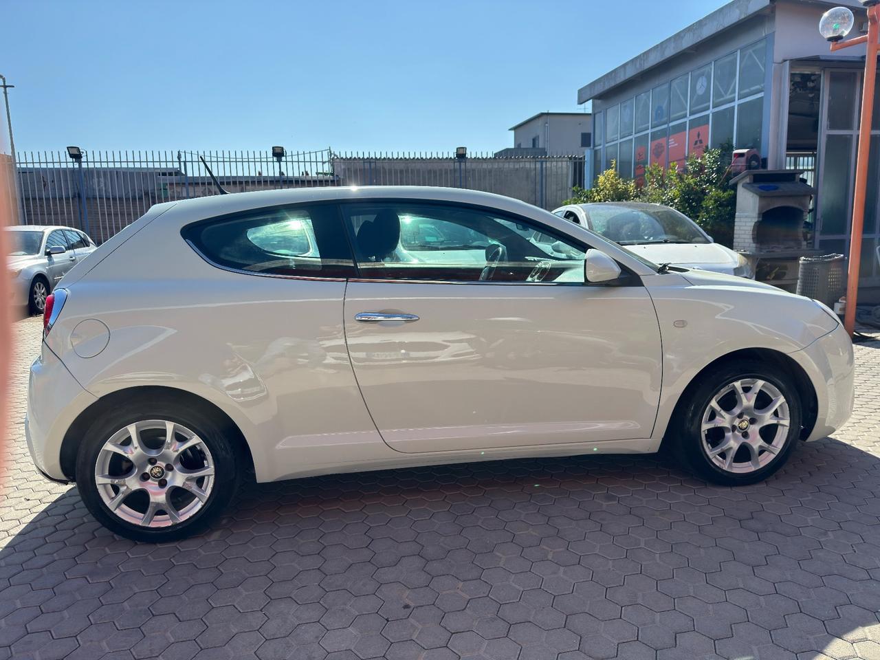 Alfa Romeo MiTo ADATTA A NEOPATENTATI 1.4 GPL Distinctive