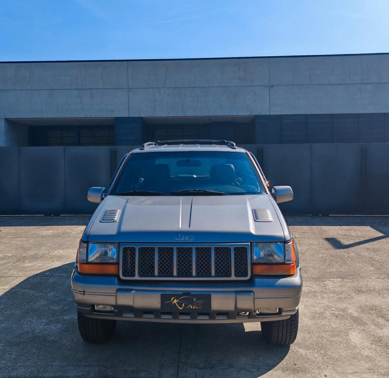 Jeep Grand Cherokee 5.9 4WD Quadra-Trac Limited LX