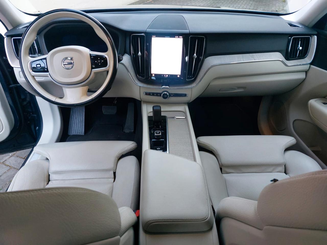 Volvo XC 60 XC60 2.0 b4 Plus Bright awd auto