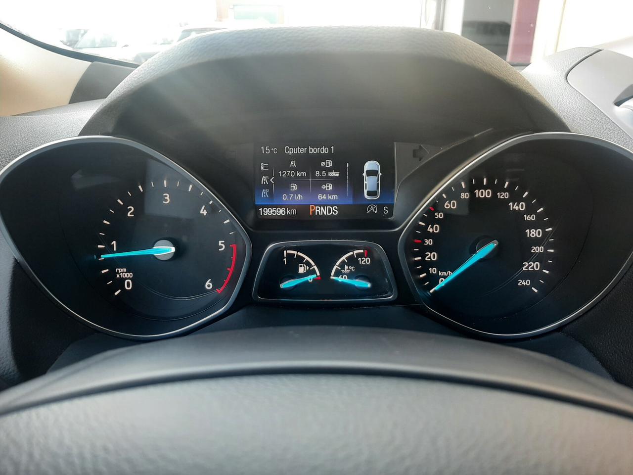 Ford Kuga 1.5 TDCI 120 CV 2WD Powershift Edition