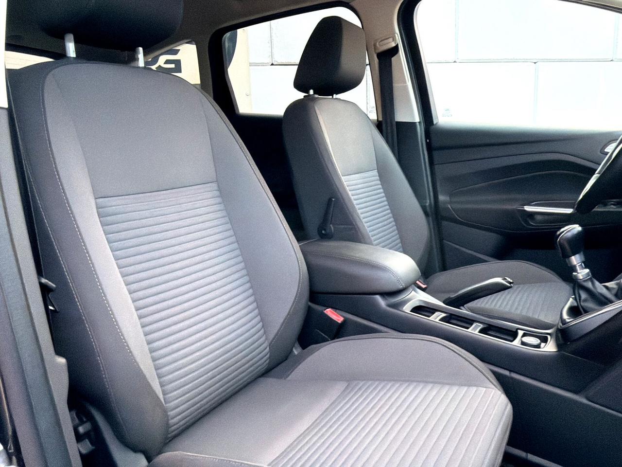 Ford C-Max Titanium