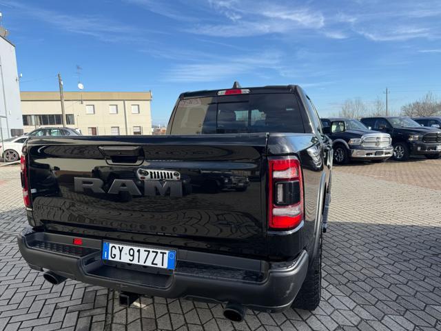 DODGE RAM V8 HEMI CREW CAB - REBEL