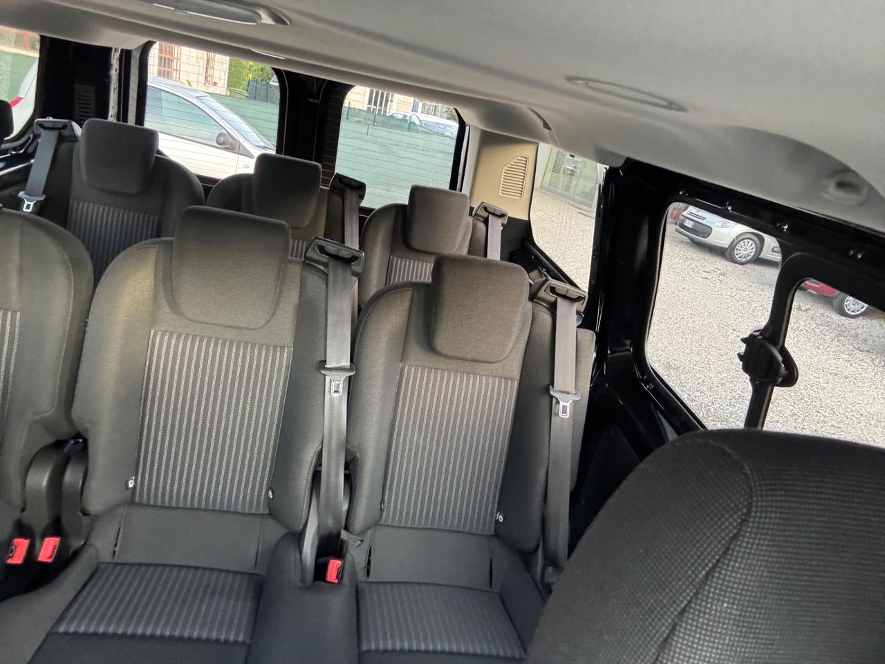 Ford Tourneo Custom Cambio automatico