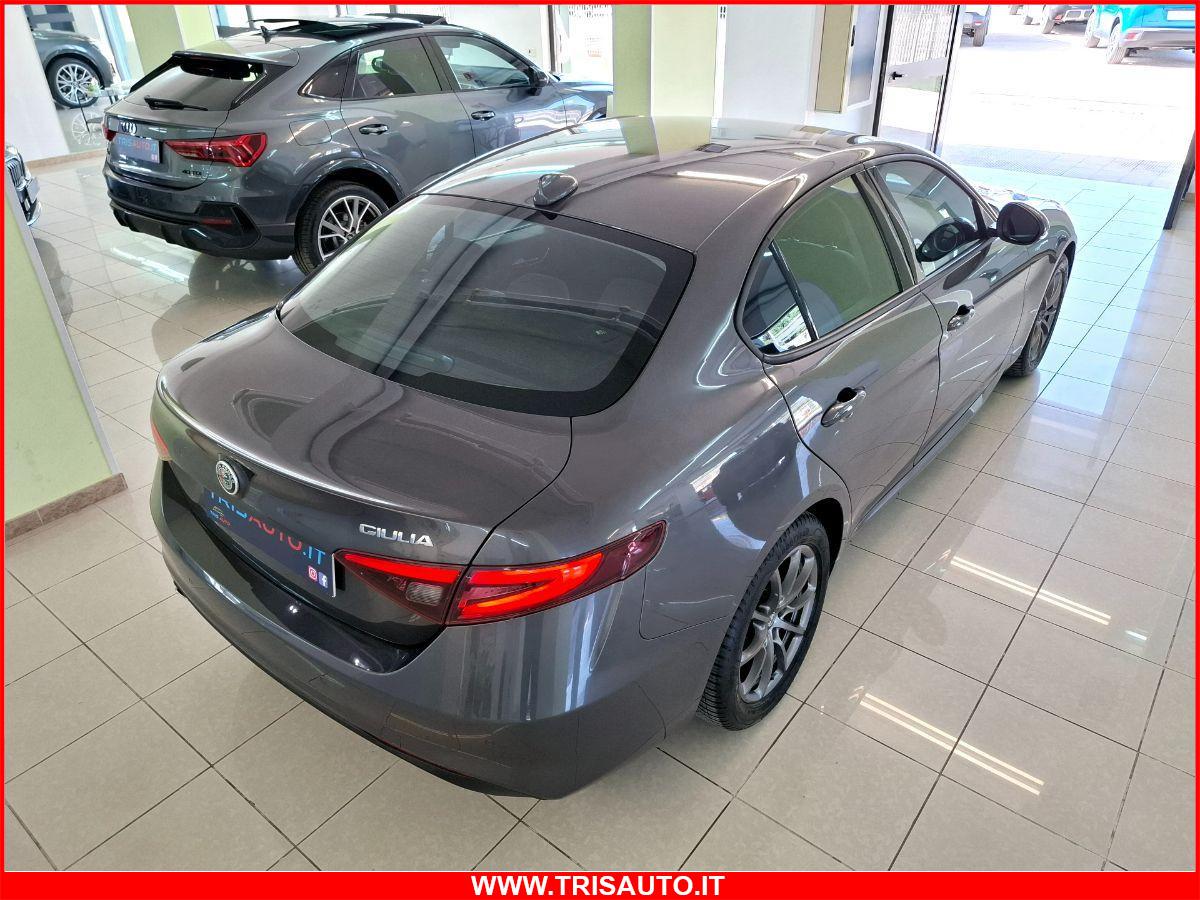ALFA ROMEO Giulia 2.2 TD AT8 Super IVATA (FARI BIXENO+NAVI)