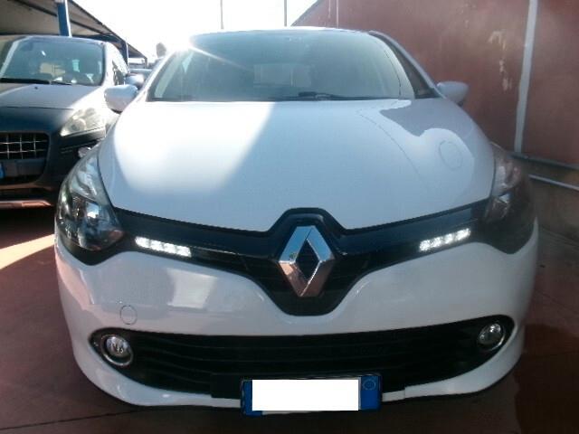 Renault Clio 1.2 75CV 5 porte Costume National