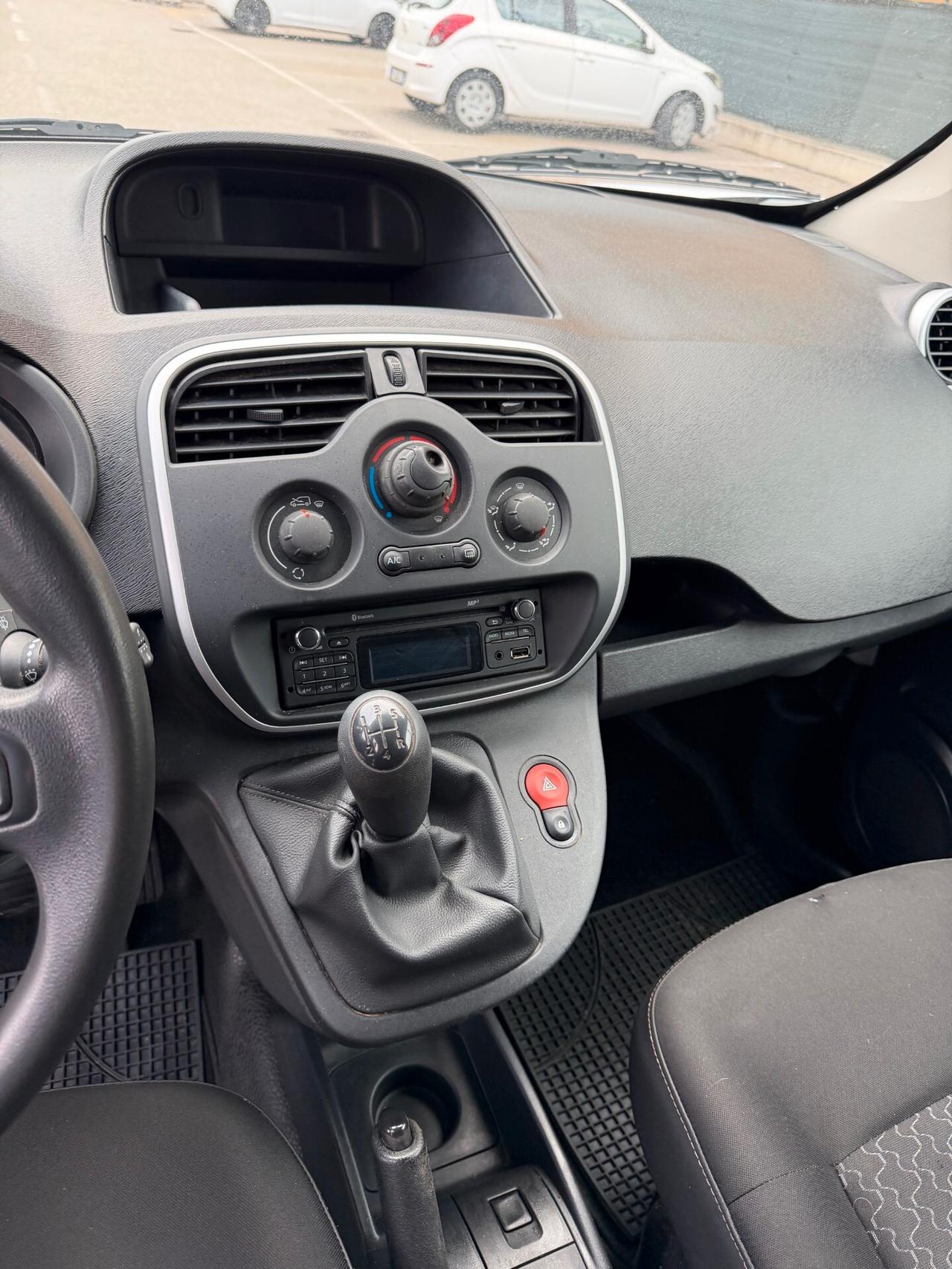 Renault Kangoo 1.5 dci - PASSO LUNGO - NEOP. - 12 MESI DI GAR. -