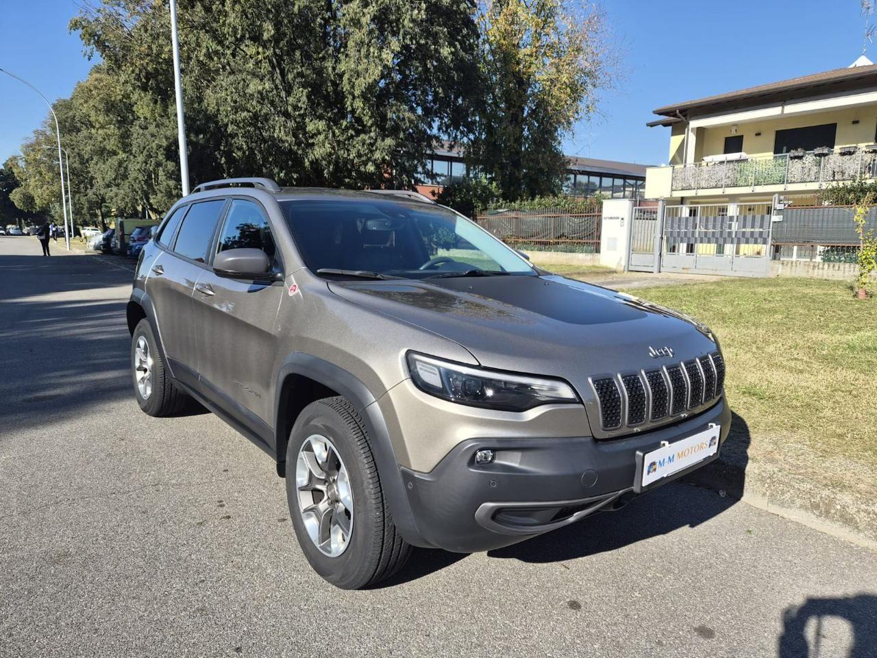 JEEP Cherokee trailhawk SOLO 19000 KM PARI AL NUOVO