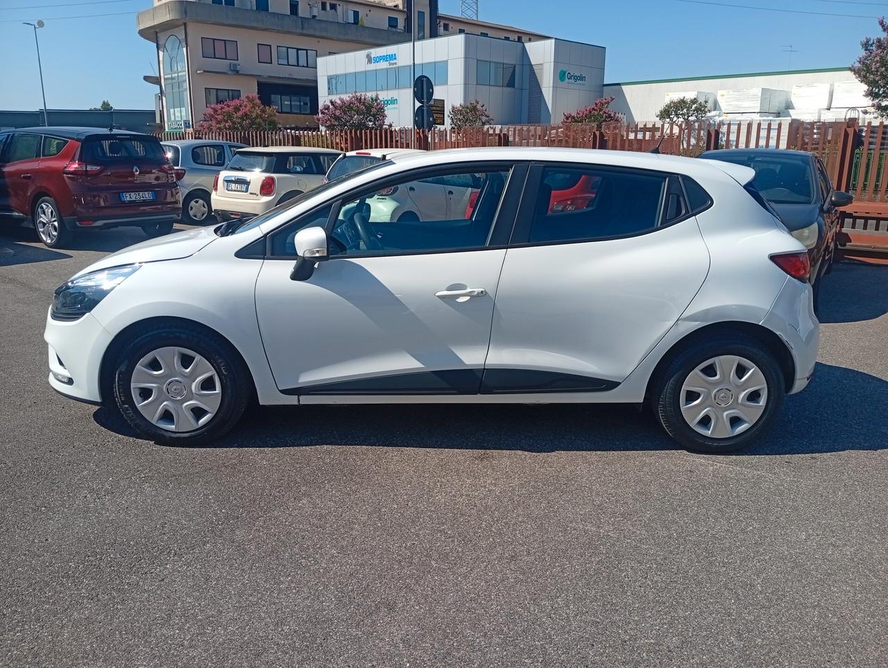 Renault Clio 1.5 dCi 8V 75CV 5 porte Van 4 POSTI