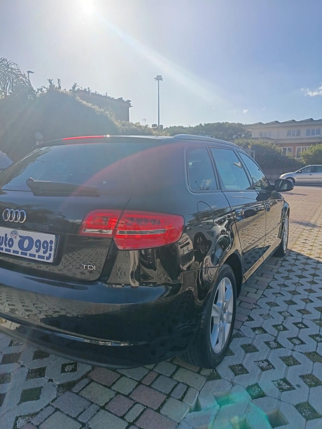 Audi A3 1.6 TDI 90 CV CR Attraction MOTORE REVISIONATO A KM 250.000