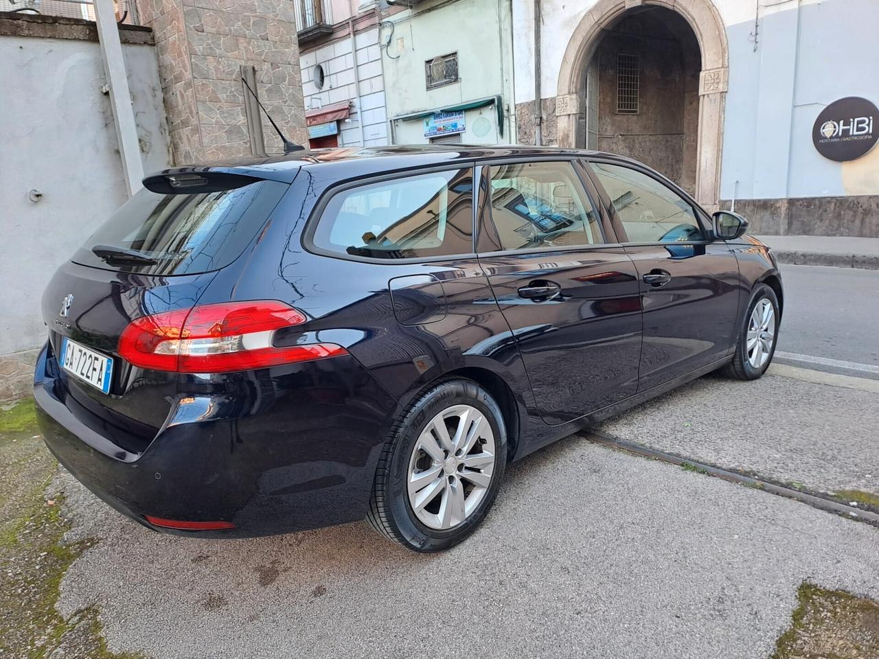 Peugeot 308 1.5 HDI 100 cv solo 60000 km