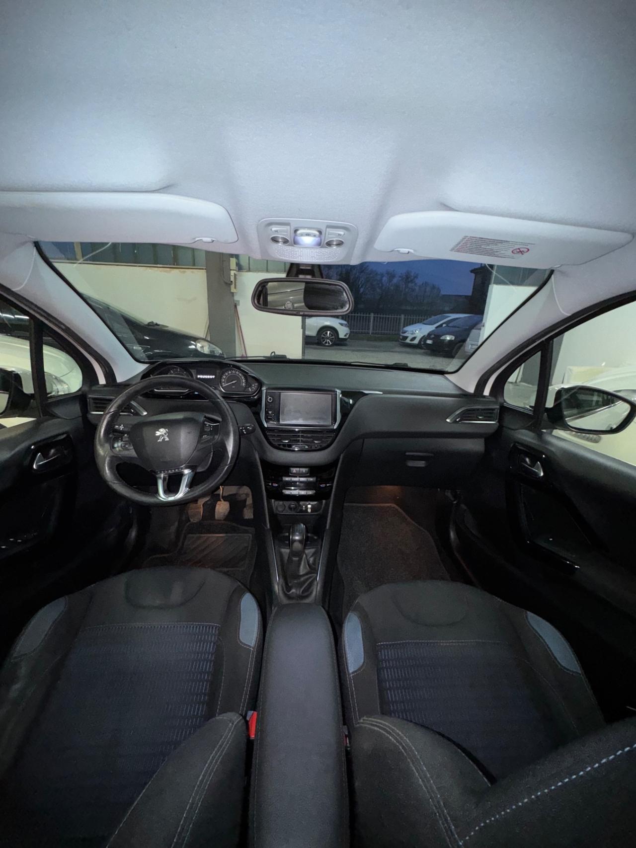 Peugeot 208 1.4 HDi 68 CV 5 porte Allure