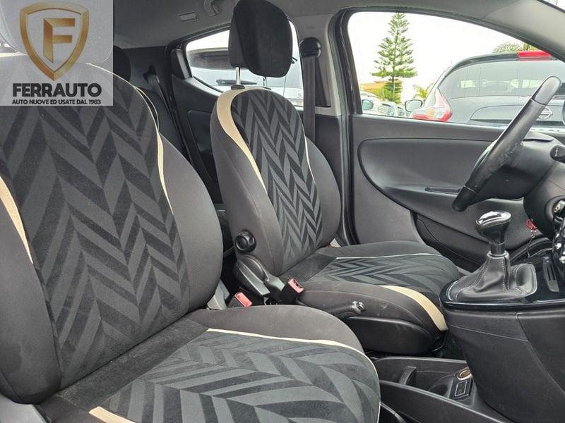 Lancia Ypsilon 0.9 TwinAir 85 CV 5 porte S&S DFN Gold