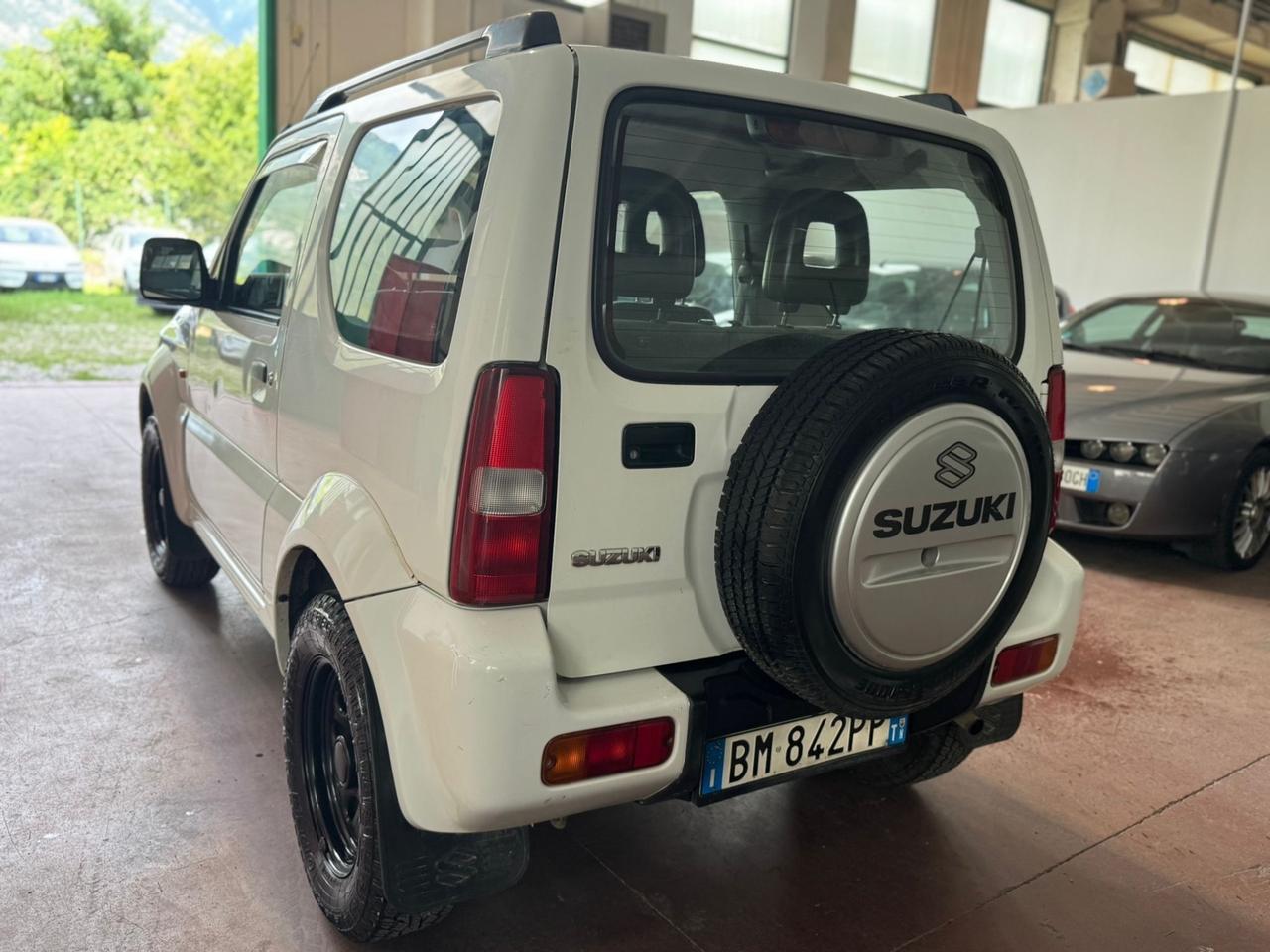 Suzuki Jimny 1.3i 16V cat 4WD JLX SI NEOPATENTATI