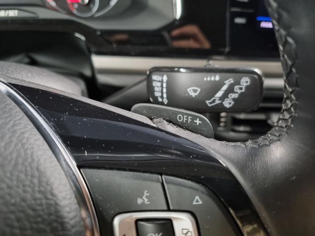 VOLKSWAGEN Polo 1.0 TSI DSG R-Line