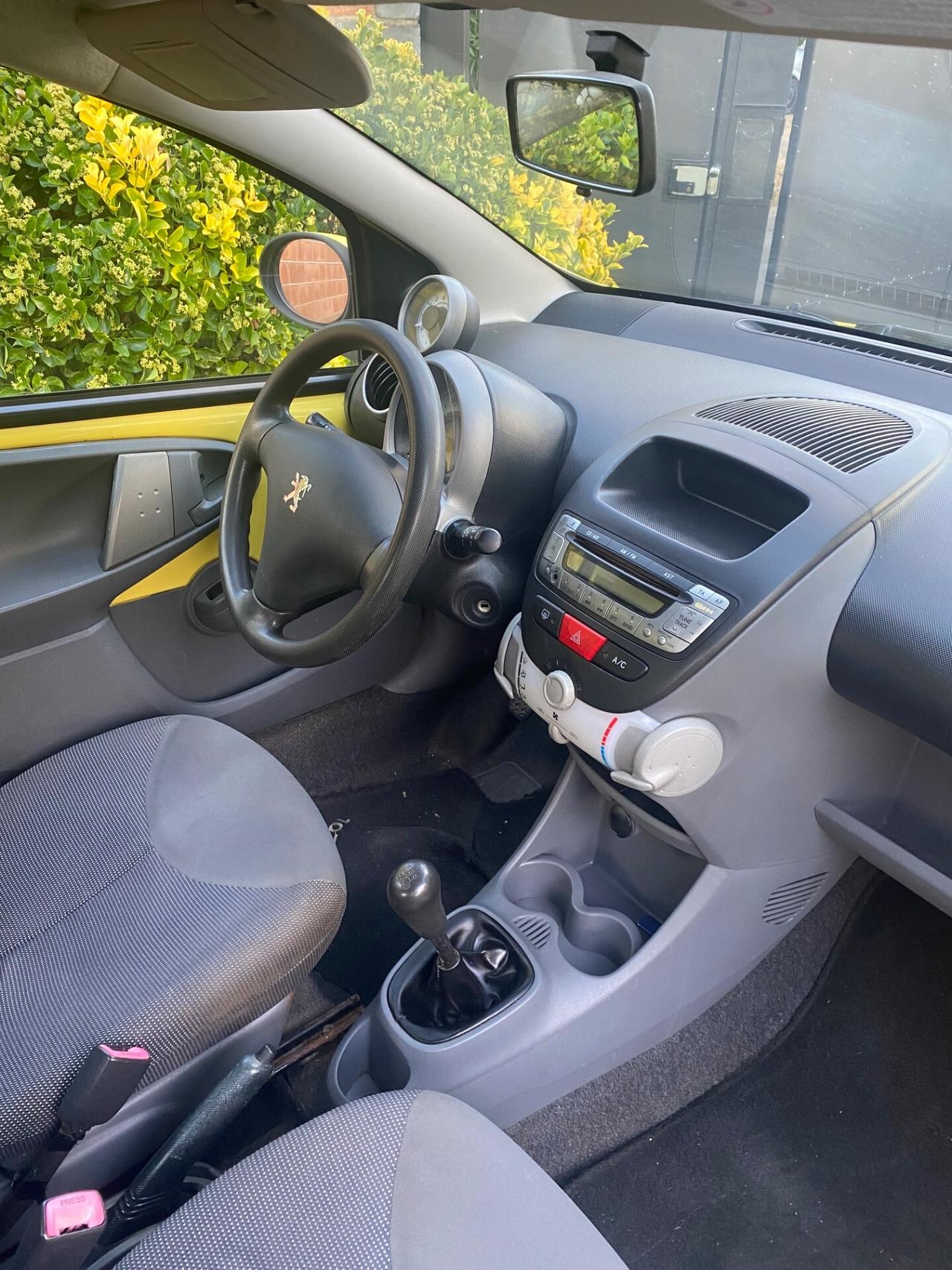 Peugeot 107 con soli 130mila km