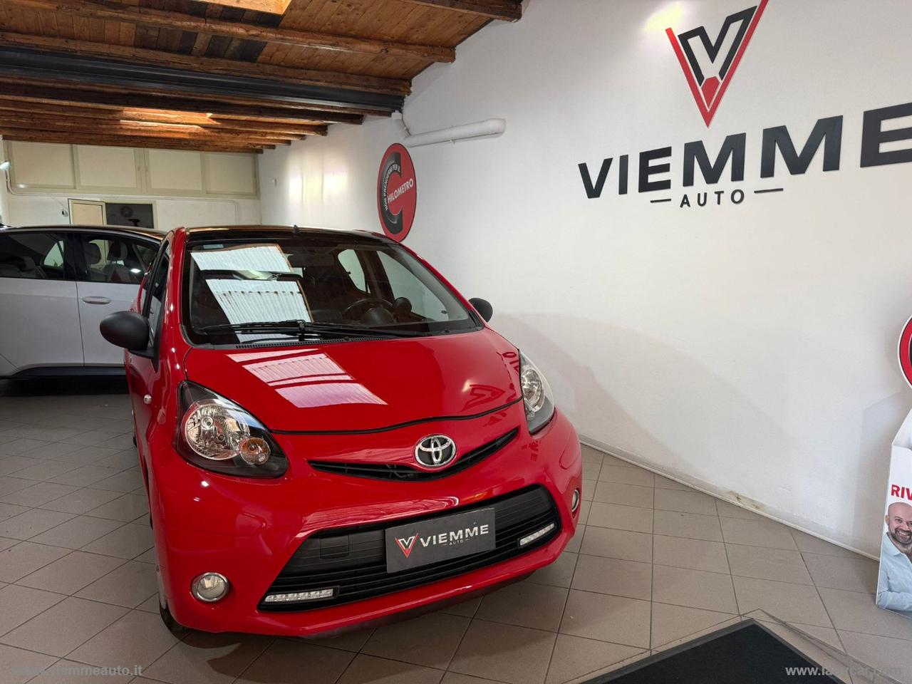 TOYOTA Aygo 1.0 12V VVT-i 5p.Cool Soda Conn.MMT