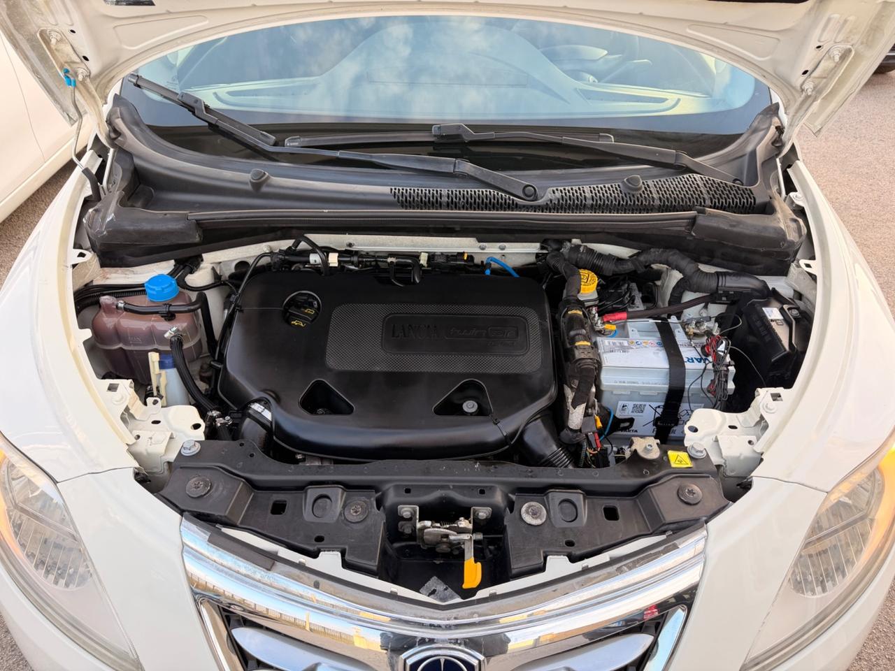 Lancia Ypsilon 0.9 TwinAir 85Cv Metano Ecochic Gold