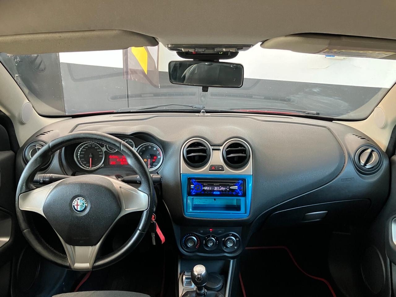 Alfa Romeo MiTo 1.4 NEOPATENTATI Distinctive Sport Pack