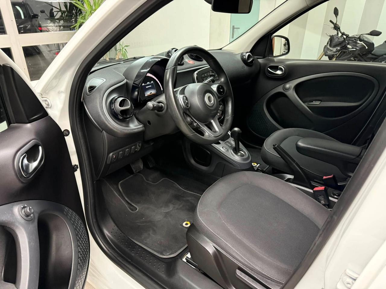 Smart ForFour 453 1.0 benzina 70cv