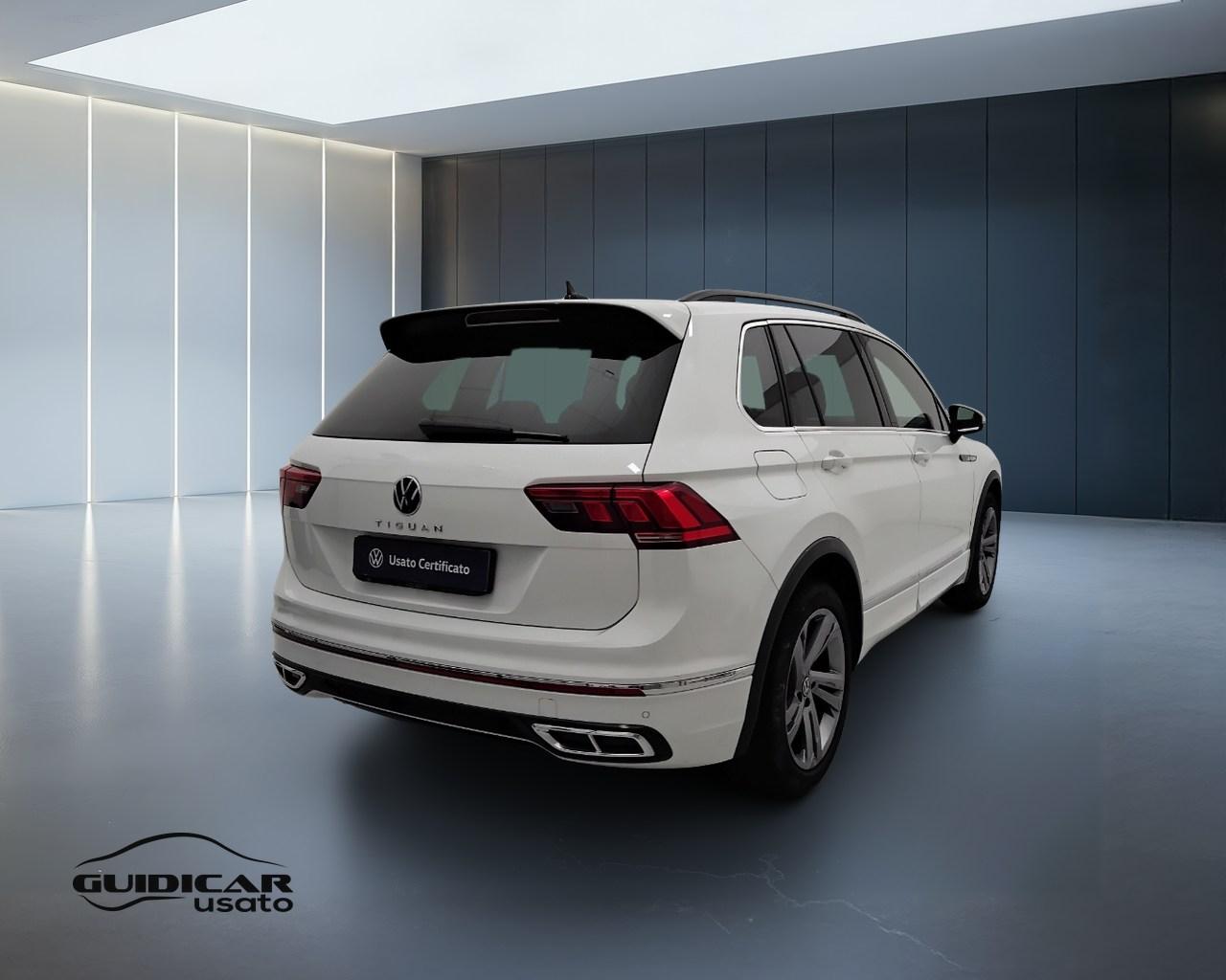 VOLKSWAGEN Tiguan II 2021 - Tiguan 1.5 tsi R-Line 150cv dsg
