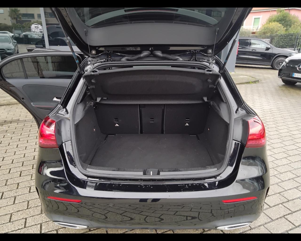 Mercedes-Benz Classe A - W177 2023 - A 180 d AMG Line Advanced Plus auto