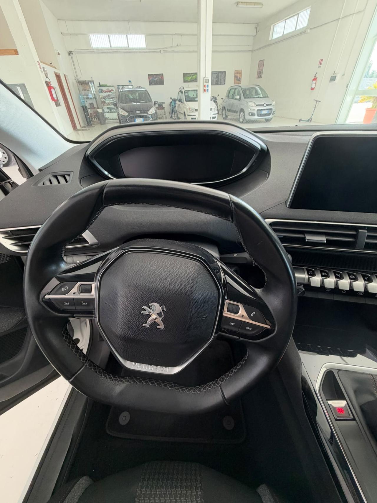 Peugeot 3008 BlueHDi 130 S&S Allure